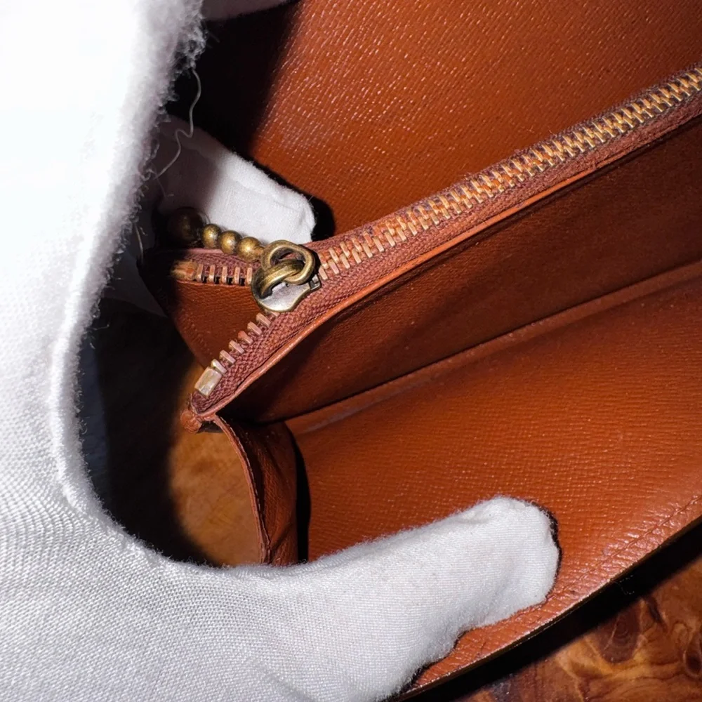 Louis Vuitton vintage 1996 Sarah monogram wallet converted Crossbody - Picture 10 of 17